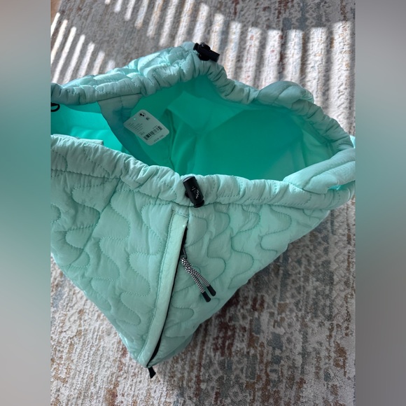 Free People FP Movement CLOUD 9 TOTE NWT - Picture 3 of 9